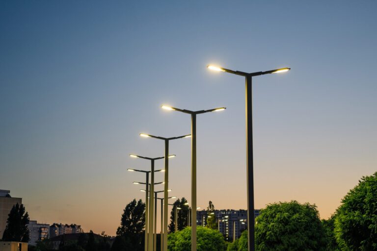Solar Street Lights: A Sustainable Lighting Revolution for Modern Cities