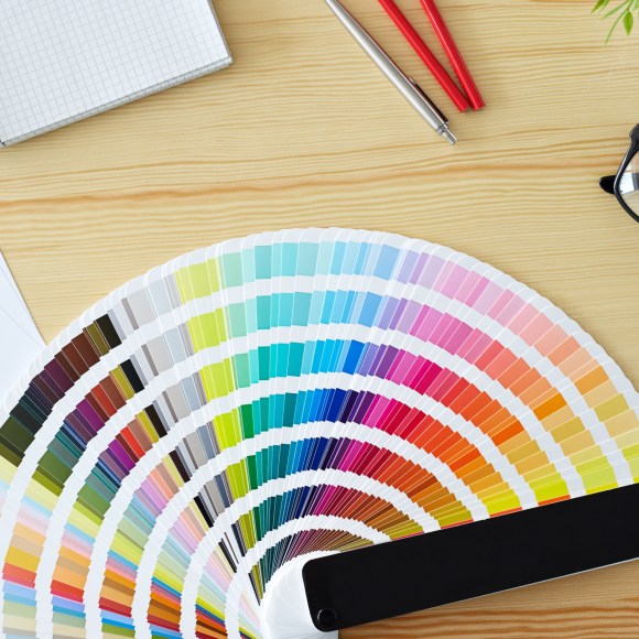 The Power of Color in Custom Banners: How to Choose the Right Palette for Maximum Effect