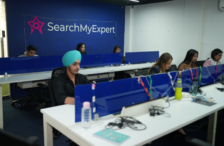 SearchMyExpert Outsourcing Miracles: A Guide to Finding the Right Vendor