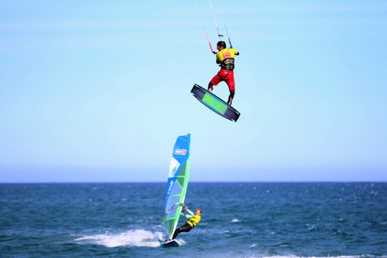 Kitesurfing