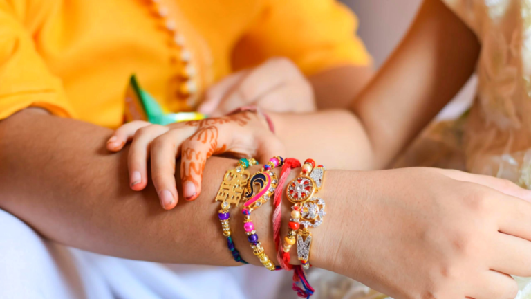 Thoughtful Ways to Show Your Brother Appreciation on Rakhi Who is Living Abroad